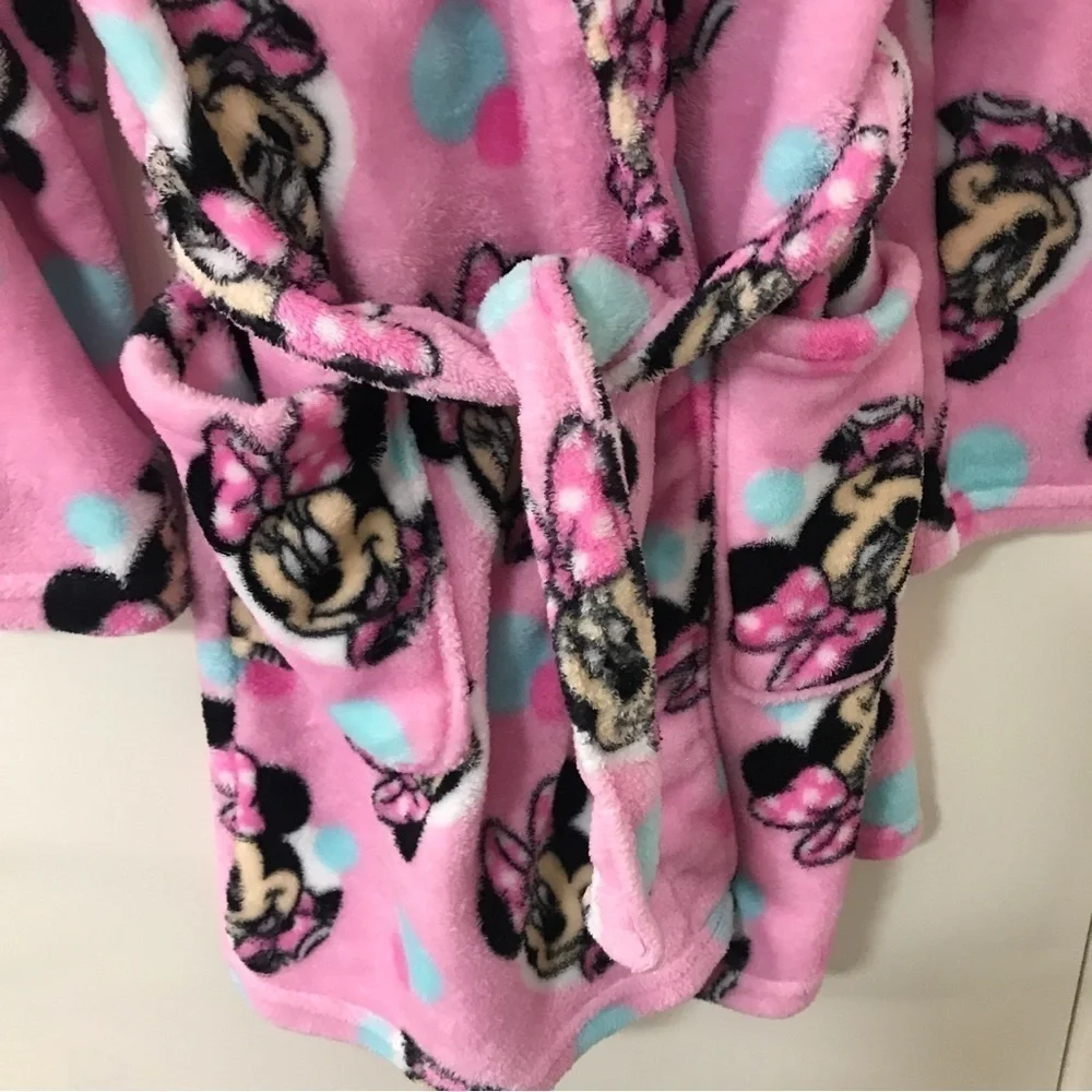 3/$15 Disney kids girls Minnie Mouse pink bathrobe size 8